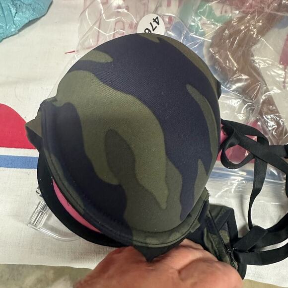 Victoria’s Secret Camo Wear Everywhere Push Up Tee Shirt Bra - Picture 2 of 6